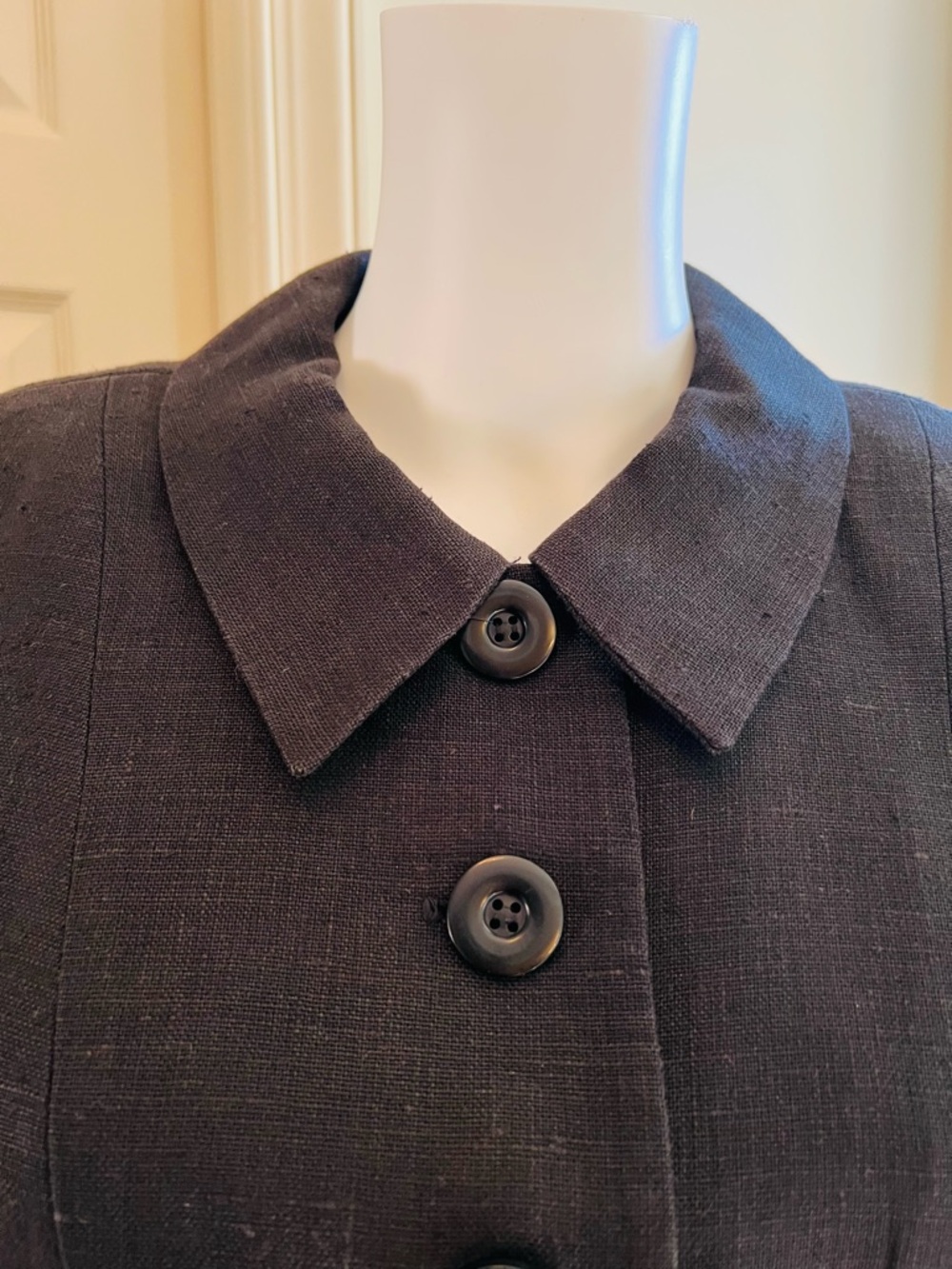 Vintage Black Linen Skirt Suit Set Sz 4 Jackie O Style Classic Tailored 2 Piece - Picture 4 of 5